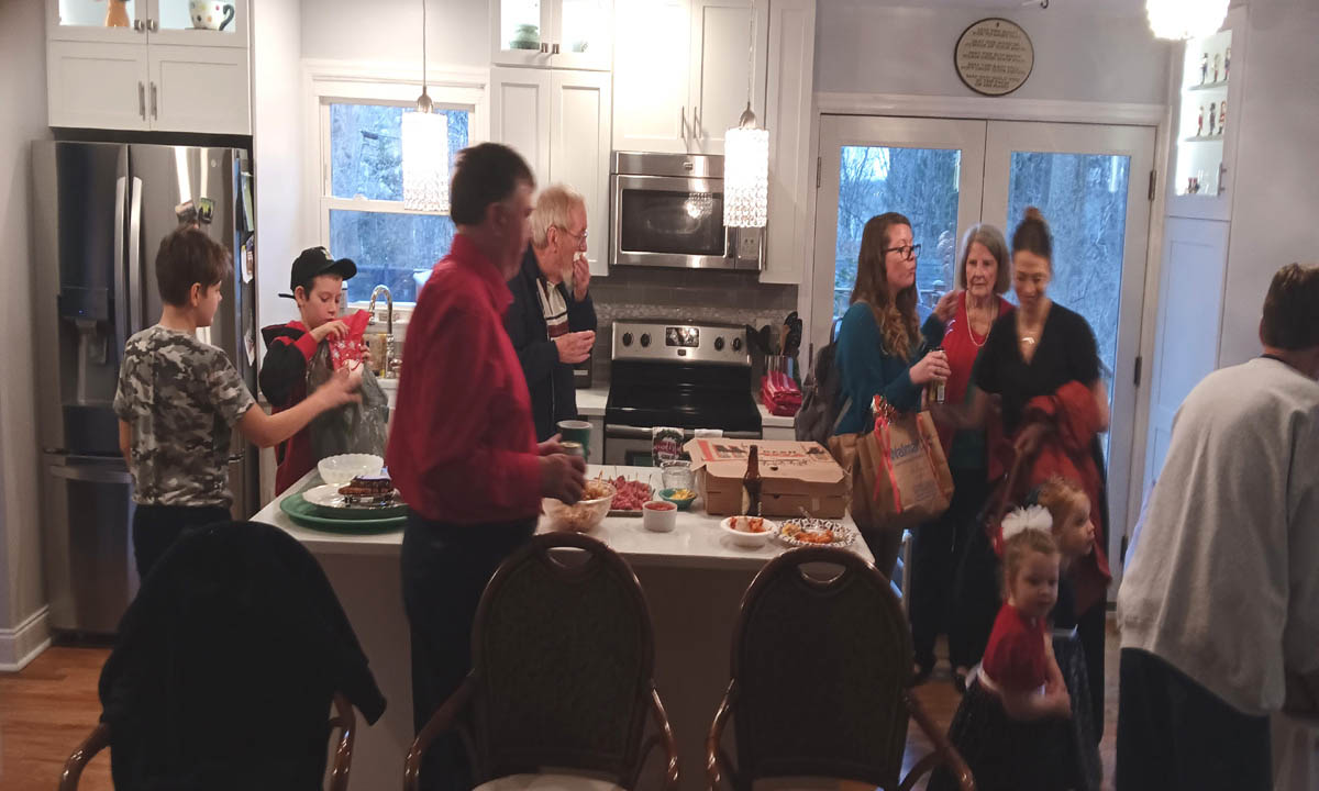 2023 FAMILY HOLIDAY PARTY 3